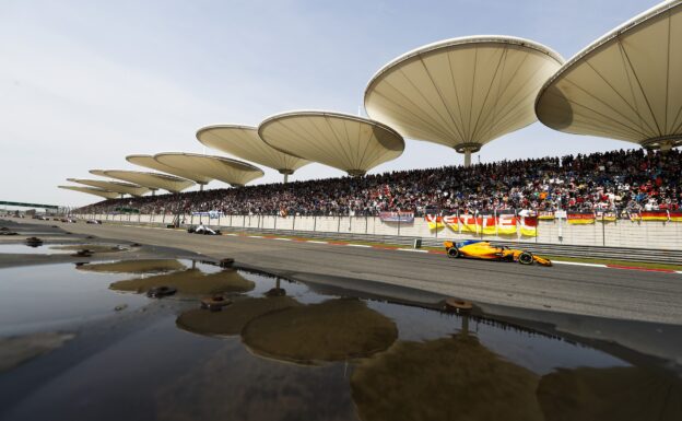 Shanghai International Circuit, Shanghai, China. Sunday April 15th, 2018. Fernando Alonso, McLaren MCL33 Renault.