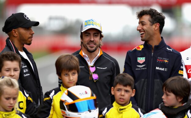 Ricciardo not denying $20m McLaren offer