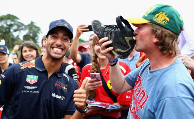 Ricciardo says 2019 announcement due soon