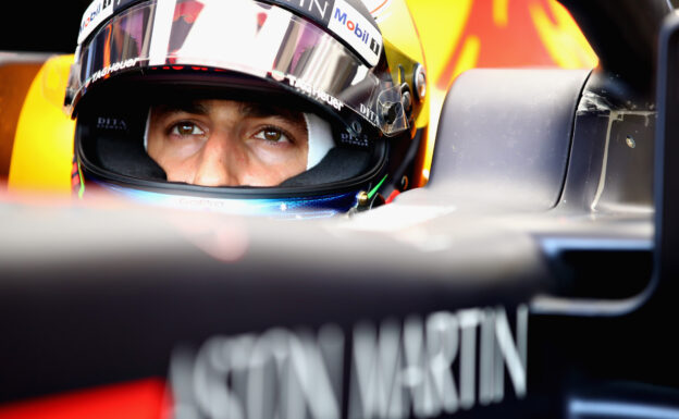 Webber worried about Ricciardo's F1 future