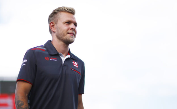 Magnussen happy 'God' Alonso retiring