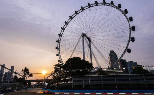 Smoke haze endangers Singapore GP