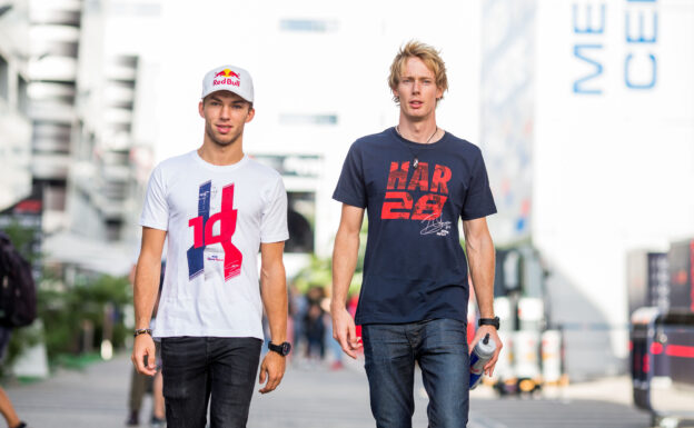 Gasly & Hartley learn how to make Sushi