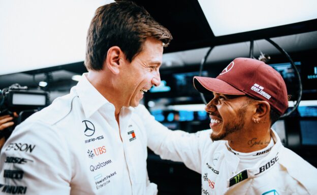 Hamilton wants Wolff to stay at Mercedes