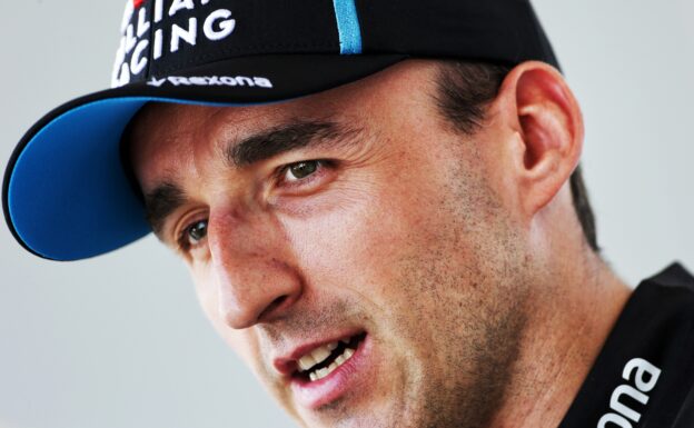 Kubica not ruling out Williams exit