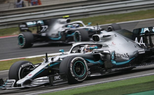 Report: Mercedes staying in F1 until 2025