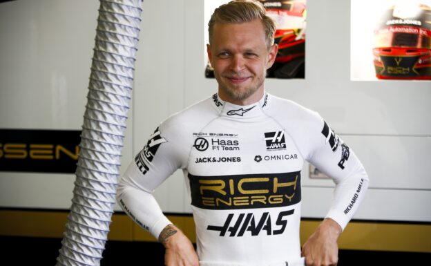 Magnussen will quit F1 if title hopes fade