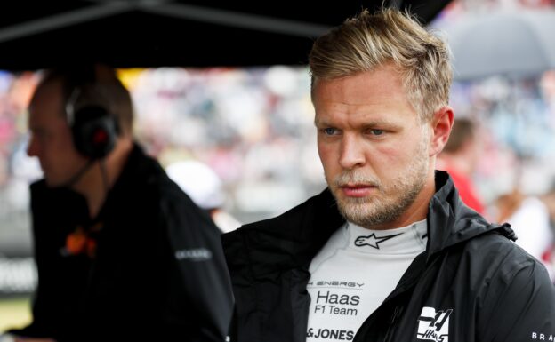 Magnussen gets married in F1 break