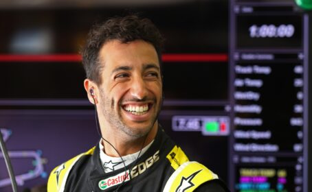 Daniel Ricciardo: Renault Journey