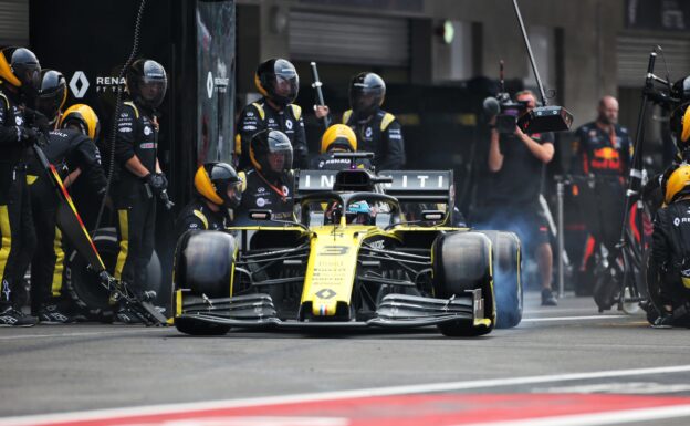 Renault plays down F1 quit rumours