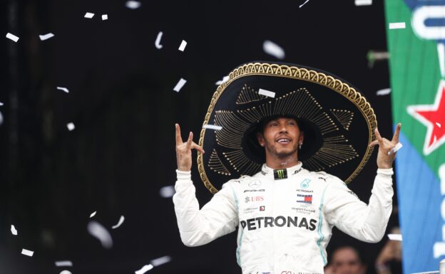 Hamilton hits out at 'silly' Verstappen style