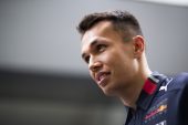 Albon wants to take on Verstappen in 2020