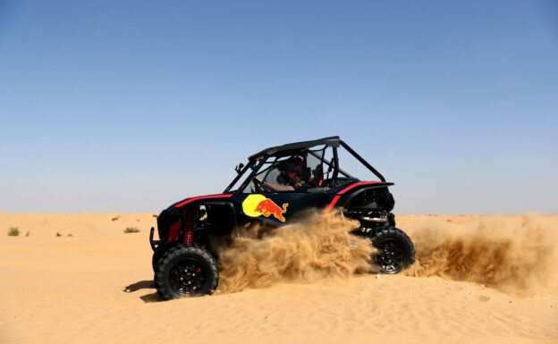 Verstappen & Albon duel in the desert