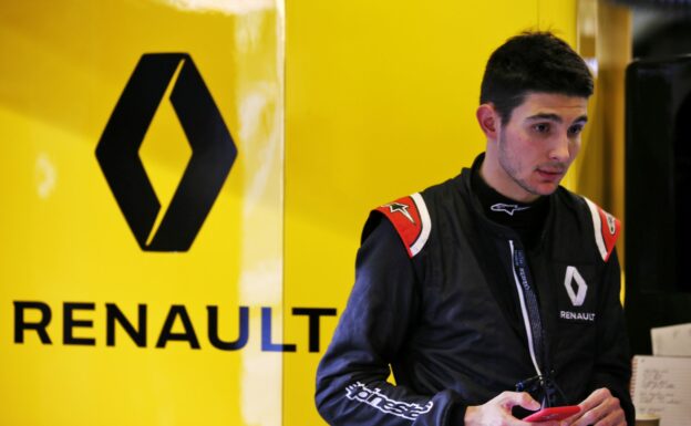 Wolff: Mercedes seat not worth 'risk' for Ocon