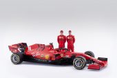 Ferrari 'ready to discuss' new Vettel contract