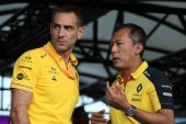 Abiteboul thinks Renault will stay in F1