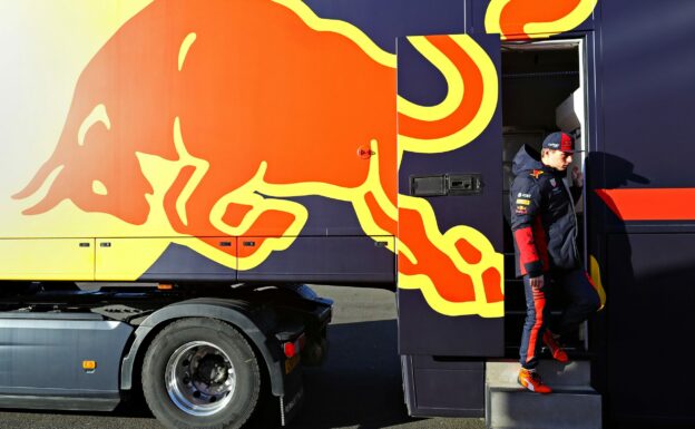 Red Bull eyes F1 television rights