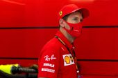 Wolff 'not involved' in Vettel-Aston Martin talks