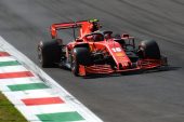 Tost: Vettel can still win 'races and titles'