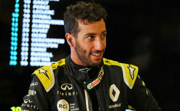 Champions slam Ricciardo over F1 replay criticism