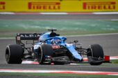 Alonso says 'not being a team player' accusations make him laugh