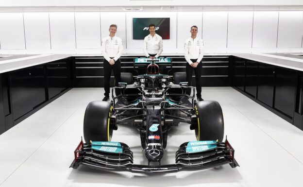 Mercedes team boss plays down new engine reliability reports