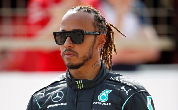 Villeneuve thinks Mercedes is eyeing Hamilton split at end of season