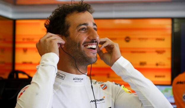 McLaren says it's up to Ricciardo to improve his pace