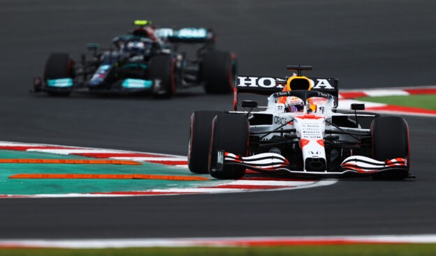 Both F1 title chargers face Turkey GP setbacks