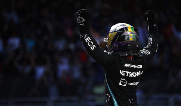 Experts agree Hamilton could turn his back to F1