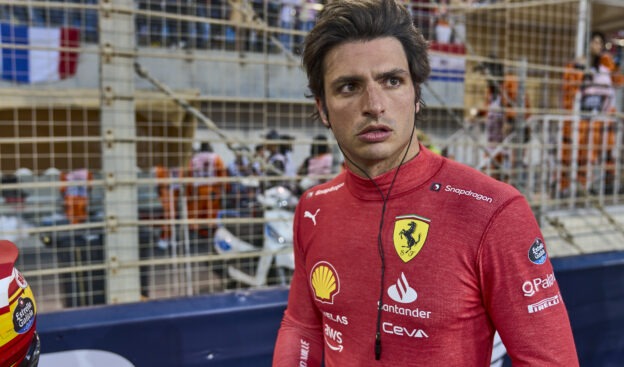 Sainz 'almost there' with new Ferrari deal