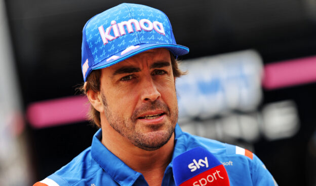 Alonso eyes two-year deal extension at Alpine team