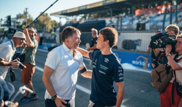 Red Bull signed De Vries for AlphaTauri F1 seat according report