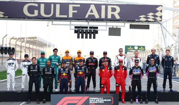 Top F1 stars play down team switch rumours in Jeddah