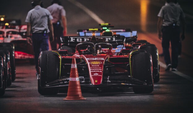 Sainz's Qatar F1 Nightmare: Kerbs, Fuel Leaks and More