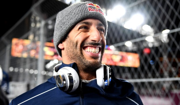 Ricciardo Smiles Amid Rumors of Red Bull Reunion