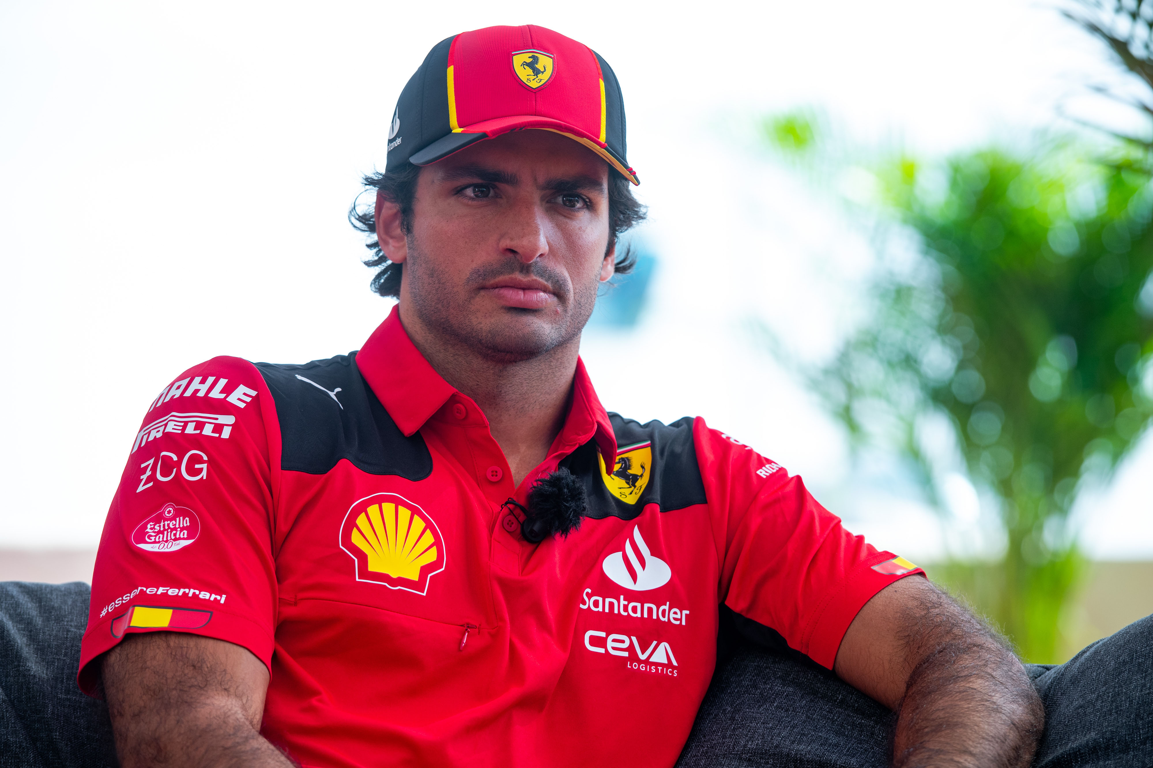 SCUDERIA FERRARI GORRA CARLOS SAINZ 2023 – DRS